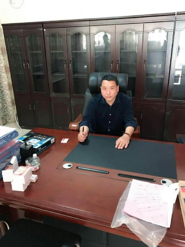 艺术家的第一张照片--永泰婚介网
