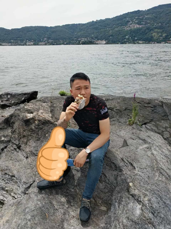 绚烂背后的平淡的第一张照片--永泰婚介网