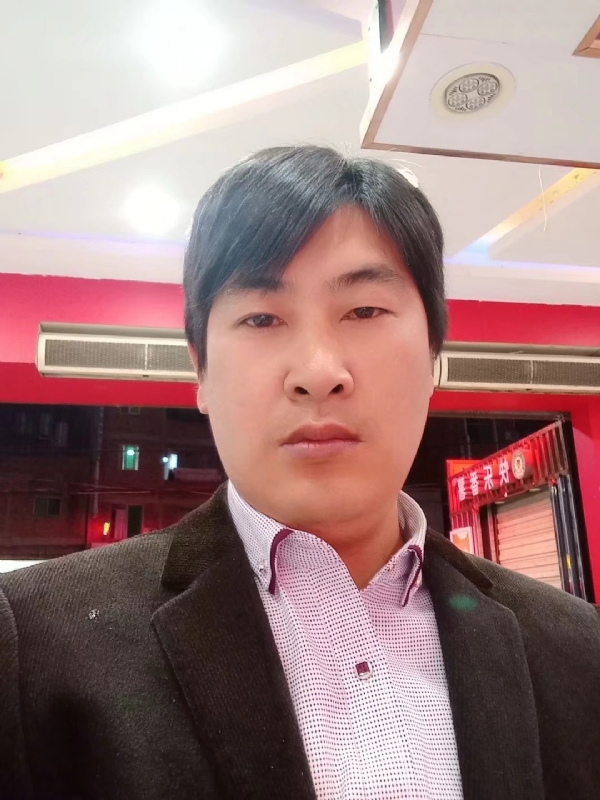 奔跑的第二张照片--永泰婚介网