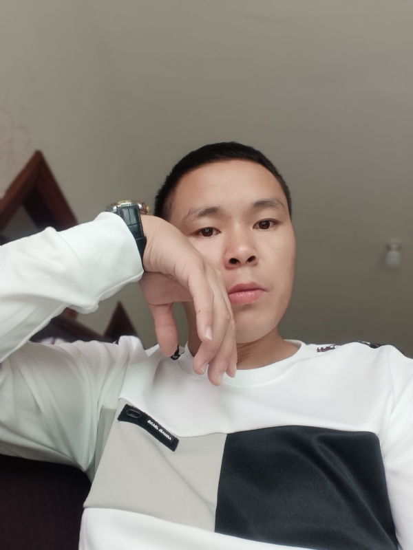 冷漠的第一张照片--永泰婚介网