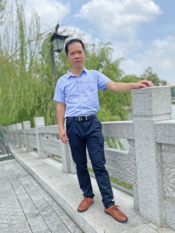 奇峰向阳的第一张照片--永泰婚介网