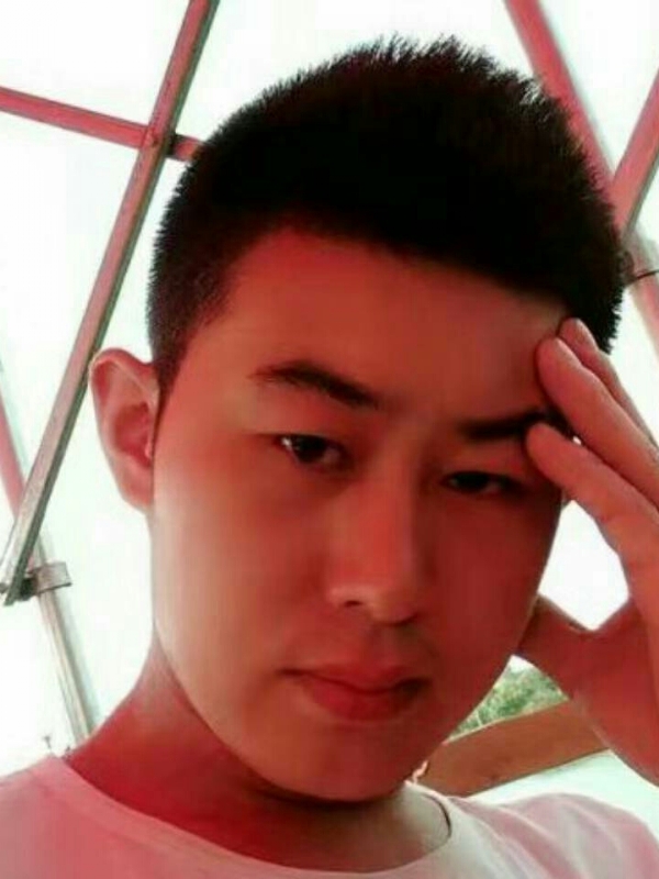 淡漠的第一张照片--永泰婚介网