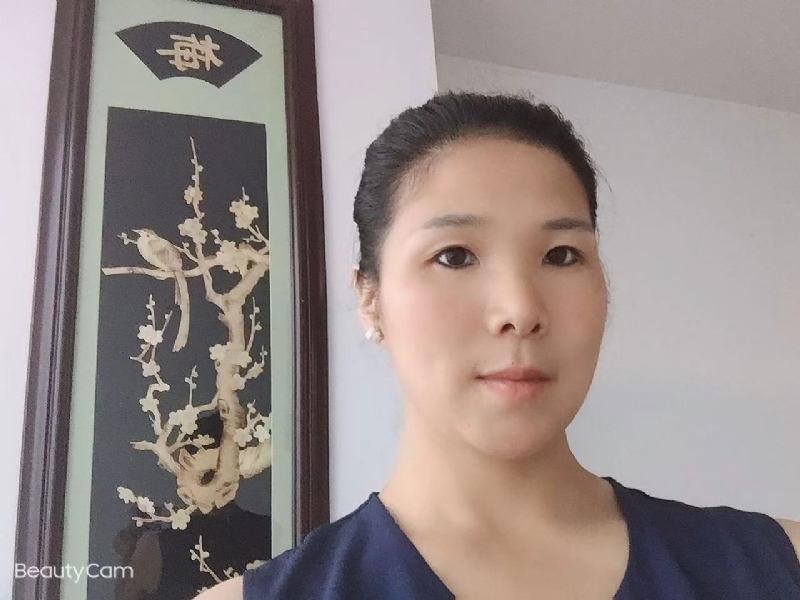 微笑的第一张照片--永泰婚介网
