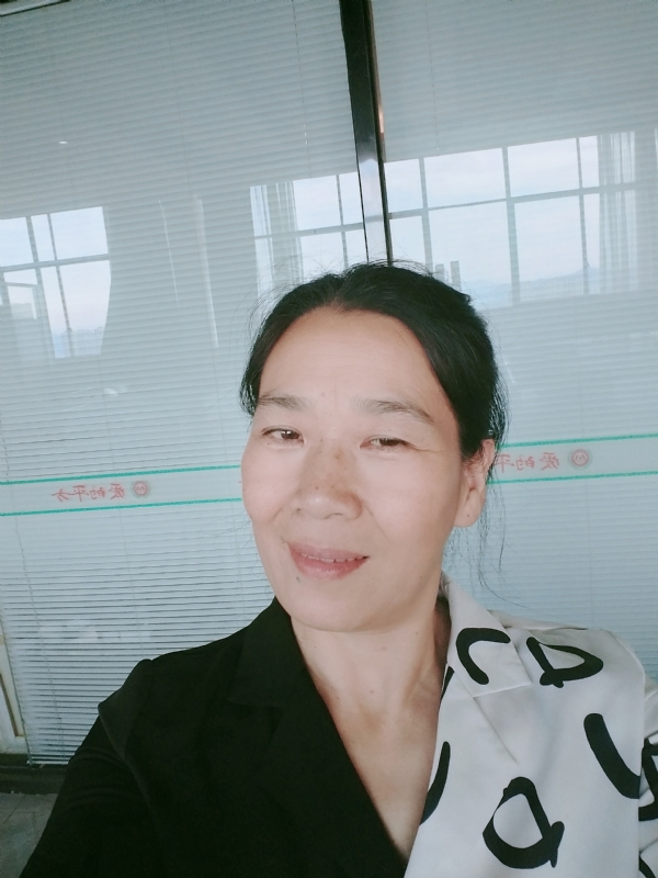 易莲的第一张照片--永泰婚介网