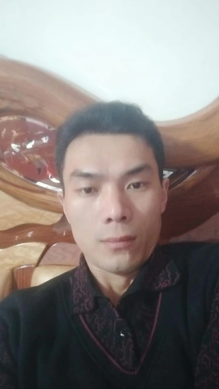 错把真心喂了狗的第四张照片--永泰婚介网