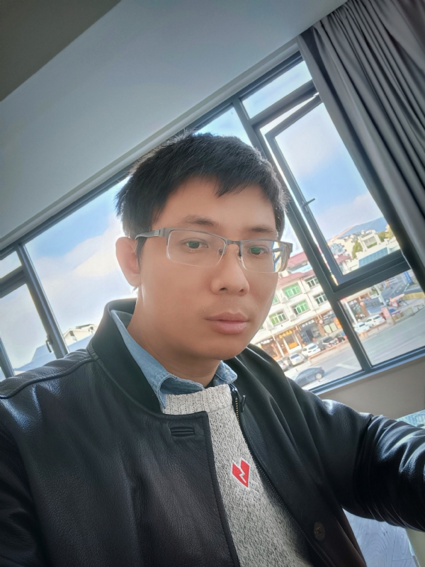 也许只是缺少一个拥抱的第二张照片--永泰婚介网