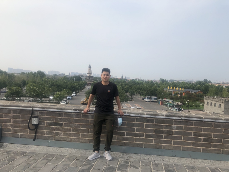 123.向左向右的第一张照片--永泰婚介网