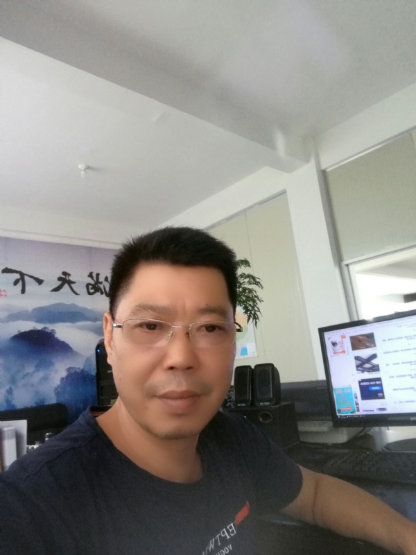 心平气和的第一张照片--永泰婚介网