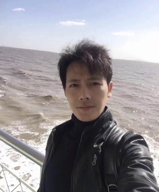 疯狂的小鱼的第一张照片--永泰婚介网
