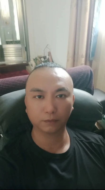 施逸森的第一张照片--永泰婚介网