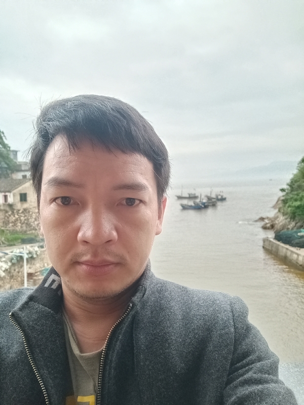 啊亮的第一张照片--永泰婚介网