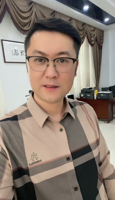 勤勉的第一张照片--永泰婚介网
