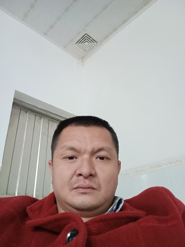 兰成龙的第一张照片--永泰婚介网