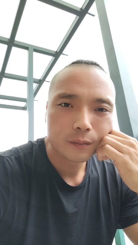 伯爵的第三张照片--永泰婚介网