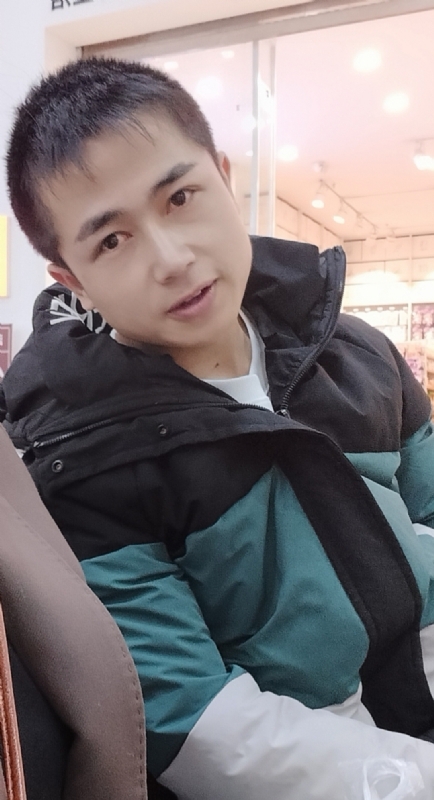 不骄不躁的第一张照片--永泰婚介网